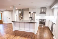 بازسازی آشپزخانه از یک سطح تقسیم شده به سطح بعدی می رسد - Dickson Development