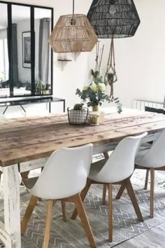 ایفل صندلی غذاخوری خاکستری تیره و سفید را با پاهای چوبی روشن مربع شکل الهام گرفته است