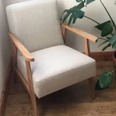 صندلی های بلوط با پارچه های طبیعی و پارچه ای و صندلی پنبه ای الهام گرفته از سبک مدرن اواسط قرن