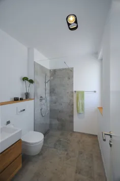 Gäste-wc mit dusche grimm Architekten Bda Moderne Badezimmer |  احترام گذاشتن