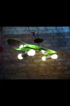 بی حوصلگی منجر به این لوستر DIY Skateboard شد