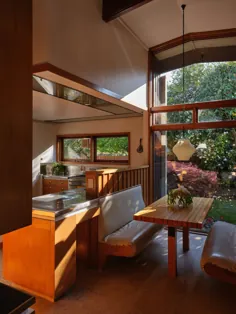 یک اثر برجسته از معماری مدرن Midcentury در نیوزیلند برای فروش است
