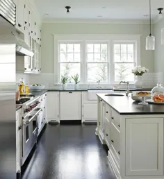 رنگ های رنگی کابینت آشپزخانه سفید - انتقالی - آشپزخانه - شبنم صبحگاهی بنجامین مور - خانه سنتی
