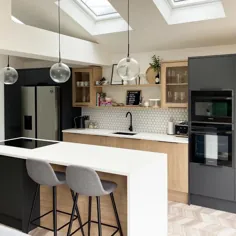 Howdens در اینستاگرام: "ما عاشق این ترکیب کابینت آشپزخانه در فضای مدرن @ kerrycorscadden هستیم.  ❤️ آشپزخانه های برجسته: بلوط طبیعی گرینویچ و گرینویچ... "