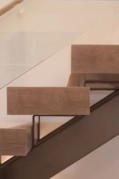 پله های شناور خیره کننده