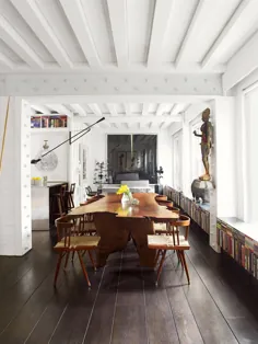 آپارتمان هنرمند Ghiora Aharoni در منهتن ادای احترام به گذشته تصرف در خانه خود را دارد