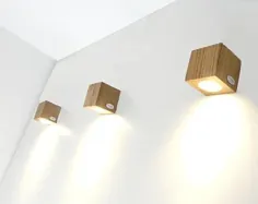 چراغ دیواری چوبی حصیری روشنایی دکوراسیون دست ساز خانگی چراغ های RAMUS چوب روستایی جامد با گره های چوبی دست ساخته شده
