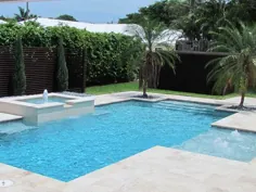 Pool Builders، Inc. - استخر شنای معاصر و آبگرم با چشمه در Manalapan ، فلوریدا