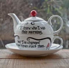 مجموعه چای آلیس در سرزمین عجایب برای یکی