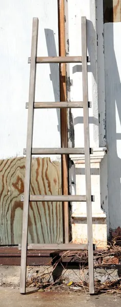 نردبان پتو چوبی