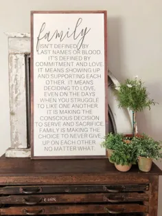 علامت ترکیبی خانوادگی- طراحی اصلی- خانواده همیشه خون نیستند- نقل قول های خانوادگی- دیوار بزرگ- Vert