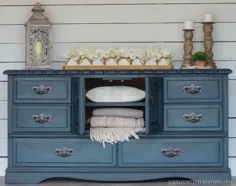 Makeover Blue Dresser Dresser w / Black Wax & Color Wash