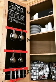 چگونه می توان لیوان ها و قاشق های اندازه گیری خود را سازماندهی کرد: هک سازمان آشپزخانه DIY