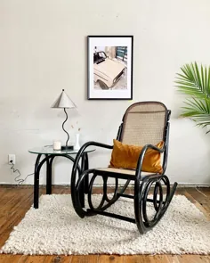 bephi HOME + فضاها در اینستاگرام: ”Vintage Bentwood + Cane Rocking Chair.  برخی از برخی از خم ها می پوشند و خرد می شوند.  عصا در شکل خوب.  20 "W x 44" D x 39 "H.  260 دلار  دست ساز... ”