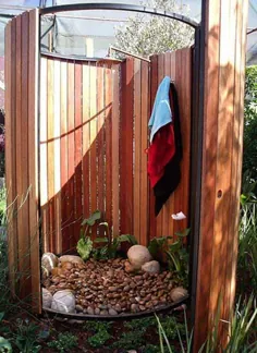 30 دوش خنک در فضای باز برای ادویه بخشیدن به حیاط خانه شما |  طراحی معماری