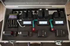 به این ترتیب شما یک کیف شارژر قابل حمل برای پاسخگویی به تمام نیازهای برق خود ایجاد می کنید - عکاسی DIY