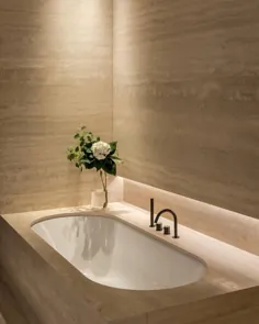 دیتر وندر ولپن در اینستاگرام: «جزئیات حمام مستر در پنت هاوس MAS در آنتورپ.  اسلبهای بزرگ سنگ تراورتن در کف ، دیوارها و حمام باعث ایجاد یک ... "