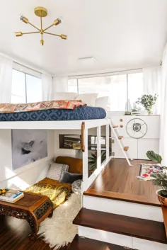 زیرانداز خانه کوچک با اتاق خواب ، تختخواب مهمان ، انبار و قفسه بندی