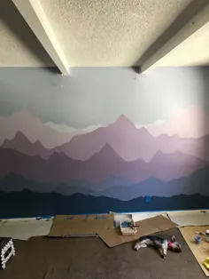نقاشی دیواری کوهستانی
