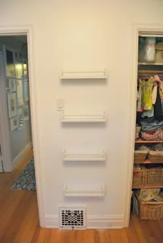 نحوه استفاده از قفسه های ادویه IKEA برای کتاب (یا ساده ترین قفسه کتاب دیواری دیواری)