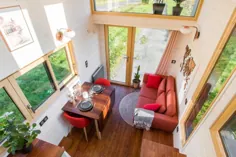 این خانه کوچک ثابت می کند که پنجره های بزرگ روش بهتری برای باز کردن فضا هستند!  |  Ala Köl - Froot کشور