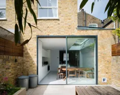 Architecture For London از تخته سنگ و آجر برای پسوند خانه های لندن استفاده می کند