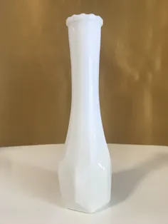گلدان گلدان شیشه شیر سفید Vintage هندسی توسط طراحی مینیمالیستی EO Brody