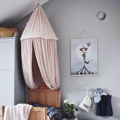 اتاق دختران کوچک در رنگ صورتی خاکستری و غبارآلود