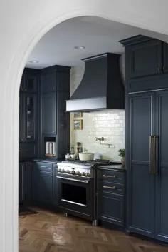 کابینت های آشپزخانه خاکستری تیره برای سال 2020 - با محوریت طراحی
