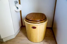 زیبایی سطل: چرا توالت های کمپوست سطل یک ایده درخشان است