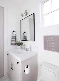 دستشویی صورتی با آینه قاب سیاه - انتقالی - سرویس بهداشتی