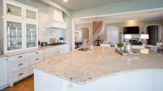 چرا میزهای گرانیت سفید استعماری می توانند برای آشپزخانه شما مناسب باشند - MARVA® |  Galleria of Stone®