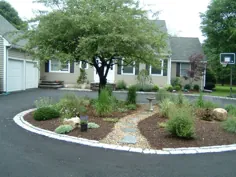 Circle Driveway Garden and Terrace - Terrascapes