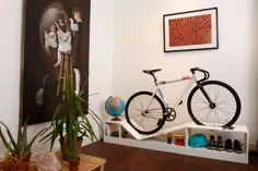 این مبلمان دو برابر فضای ذخیره سازی زیبا برای دوچرخه برای آپارتمان های کوچک است