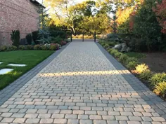 با یک راهروی سنگ فرش در Cobblestone ، معماری منظره Front Yard خود را تقویت کنید