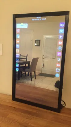 آینه هوشمند Eve: آینه هوشمند تعاملی با فروشگاه App