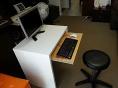 میز IKEA Micke ، با سینی صفحه کلید - IKEA Hackers