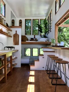 Dans cette tiny house c'est le salon qui est en haut - PLANETE DECO a home world