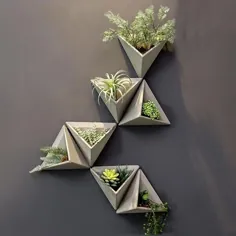 گلدان دیواری مثلثی سیمانی