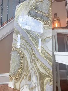 آثار هنری رزین ژئود 24x48 - هنر رزین ژئود "Gilded Glow" - هنر دیواری سه بعدی طلا ، مروارید و سفید ، هنر ژئود و طلا و سفید ، هنر مرمر