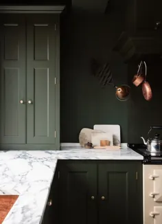 از آشپزخانه های سفید حوصله ندارید؟  رنگ کابینت را در حال حاضر کشف کنید!
