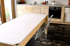 Dette spisebord med indbygget overraskelse er lige، hvad alle børn drømmer om