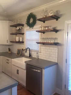 بازسازی آشپزخانه DIY Farmhouse در قفسه های باز بودجه