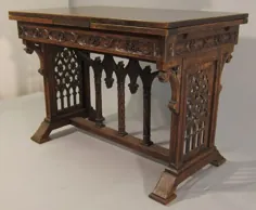 Small Gothic Revival Trestle Table 5209 توسط M. Markley Antiques