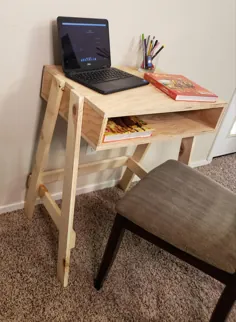 من پسرم یک میز دانشجویی ساده به قیمت 20 دلار ساختم.  در اینجا مراحل ساخت مراحل خود را مشاهده می کنید.