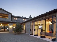 خانه فرانسوی الهام گرفته از کشور فرانسه در کالیفرنیا: Stone Maison