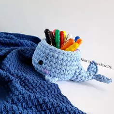 تصور کن جای قلم هات این نهنگِ کوچولوی دلبر باشه...