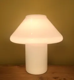 لامپ قارچ پرنعمت دهه 1970