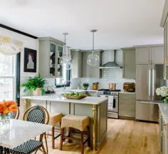 نکات برتر طراحی Alison Giese برای یک آشپزخانه زرق و برق دار و کاربردی