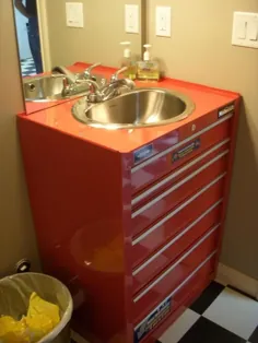 فضای زندگی گاراژ خود را با یک حمام کاربردی کامل کنید - KnockOffDecor.com